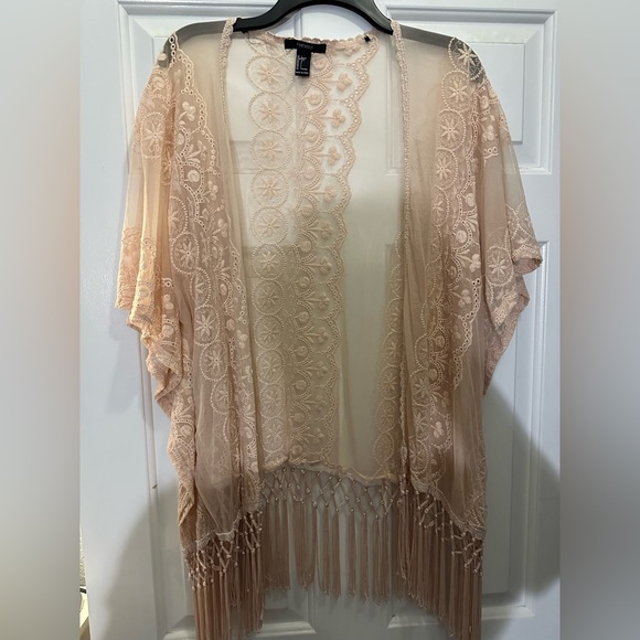 Forever 21 Other - Forever 21 lace kimono with tassel bottom